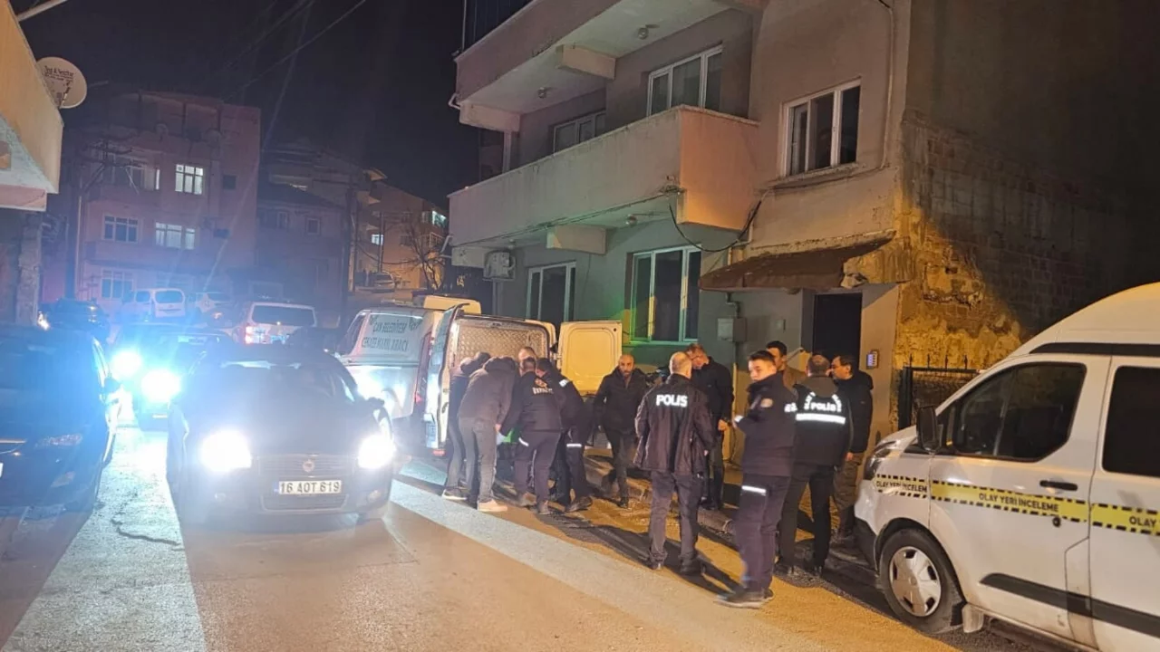 Vatandaşları 300 milyon TL dolandırdığı iddia edilmişti! Evinde ölü bulundu...