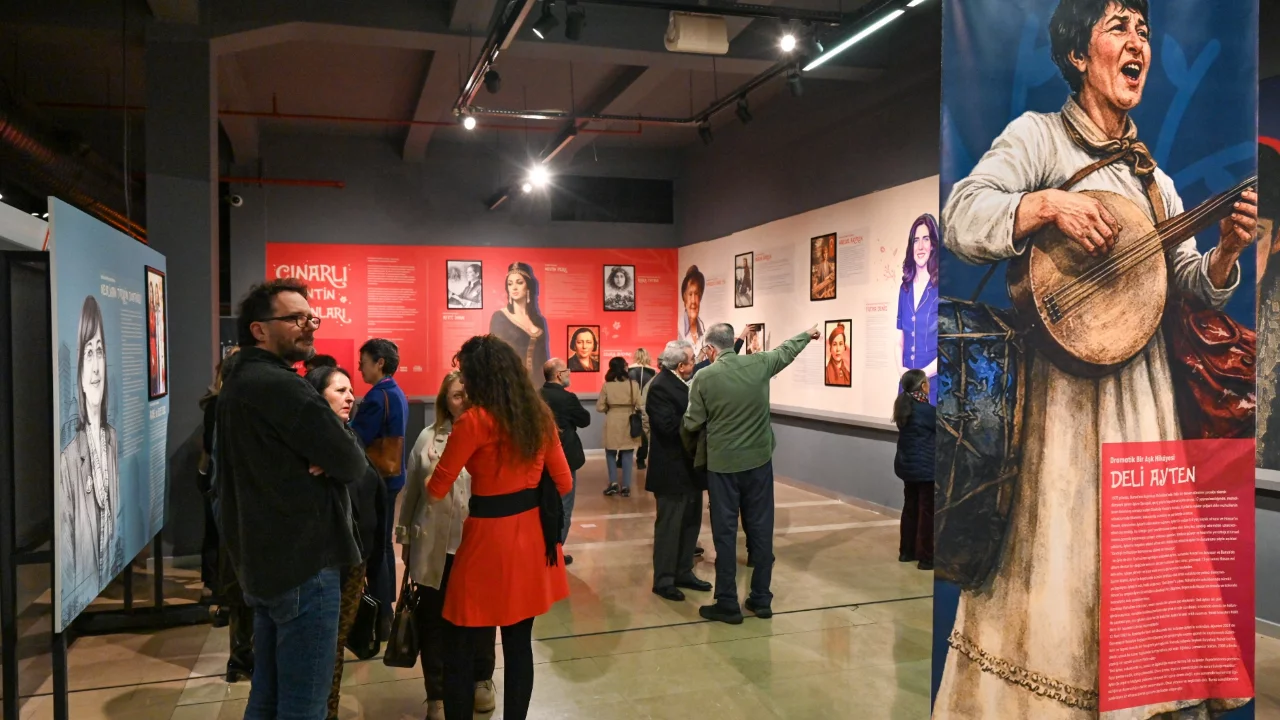 'Çınarlı Kentin Kadınları'nın dünyasına yolculuk