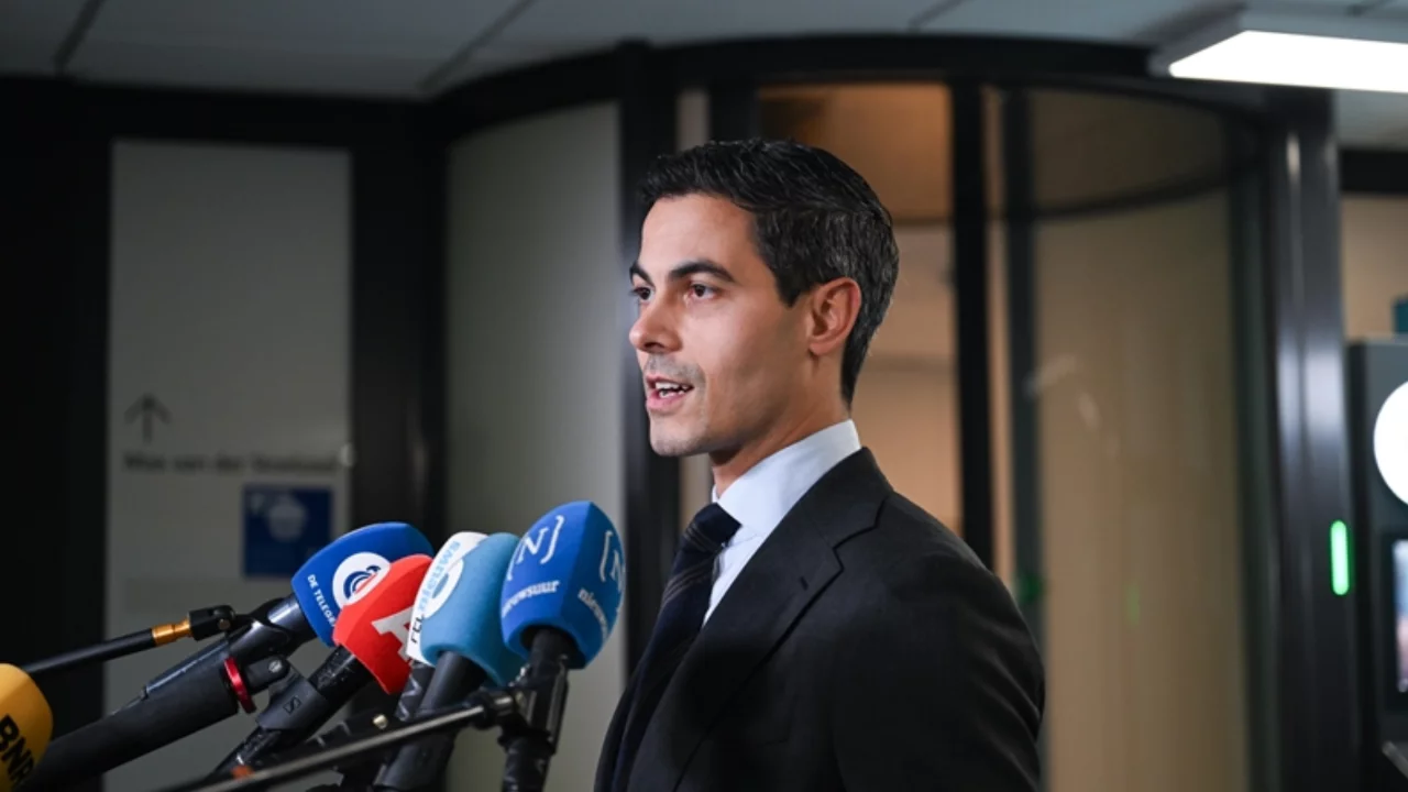 Hollanda Başbakanı Jetten'e göre İran'a yönelik saldırılar hukuka uygun değil