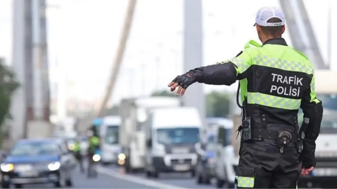 TRAFİK CEZASI ÜCRETLERİ: Trafik cezaları ne kadar oldu, yüzde 10 toleransı kalktı mı? Hız cezaları, radar cezaları ne kadar oldu?