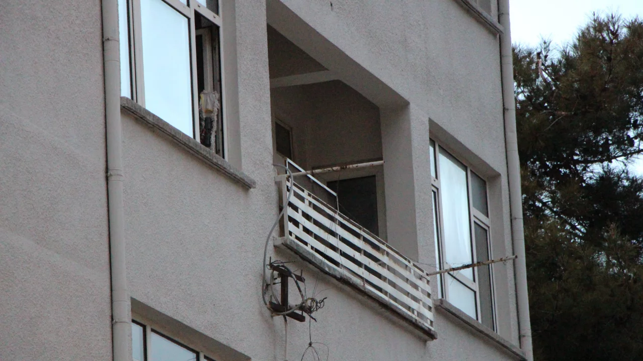 Evinde saatler sonra ölü bulundu!