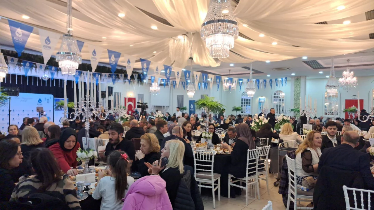 DEVA Partisi Bursa teşkilatı iftarda buluştu!