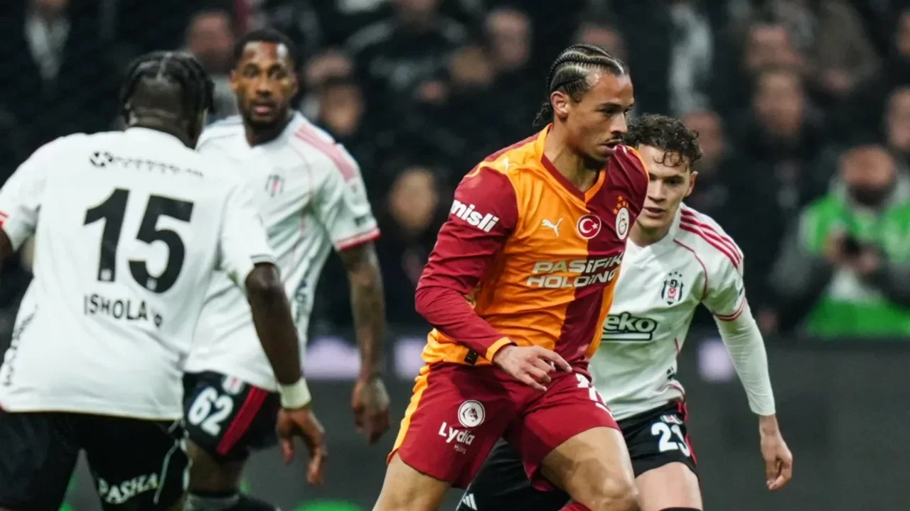 Beşiktaş-Galatasaray derbisi i&ccedil;in Rıdvan Dilmen'den &ccedil;arpıcı tespit: "Beşiktaş kimi aradı?"