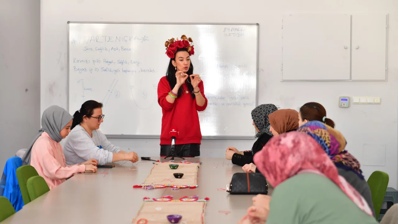 Osmangazi Belediyesi'nden baharı müjdeleyen atölye