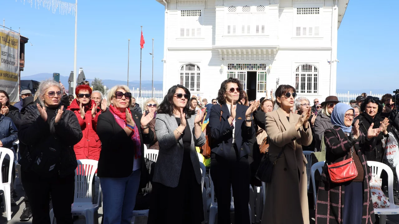 Mudanya'da 8 Mart dayanışması
