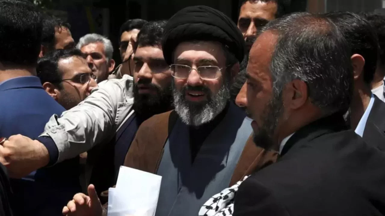 İran'ın yeni dini lideri belli oldu!