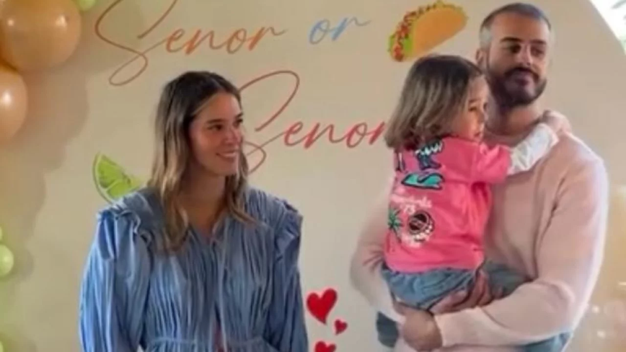  Dila Tarkan ile Dağhan Doğruer'in bebeğinin cinsiyeti belli oldu 