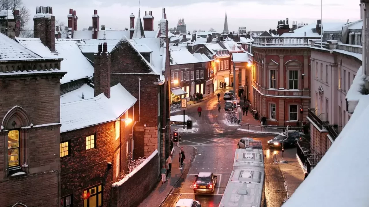 Avrupa'nın en büyük ülkesi teyakkuzda! 2 günlük stok kaldı 