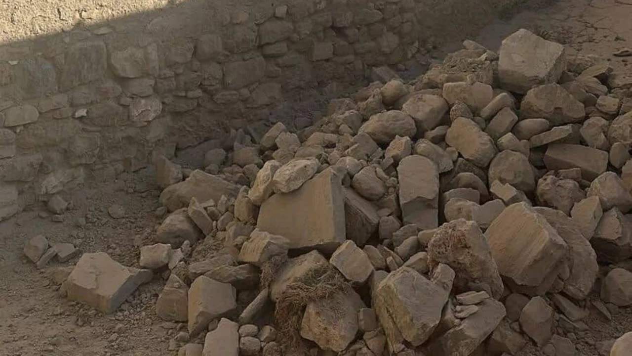 Depreme uyanan kadın dua ederek sarsıntının geçmesini bekledi