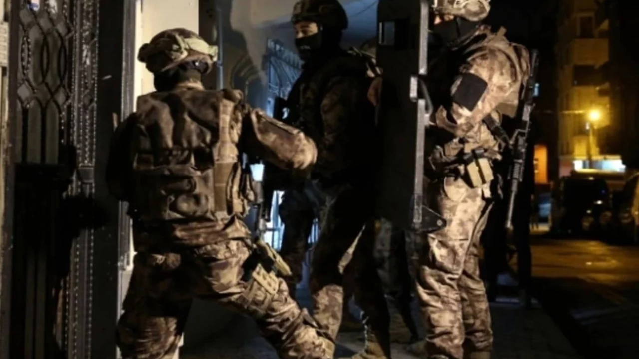 Bursa'nın 4 ilçesinde dev operasyon! 80 milyonluk mal varlığı...