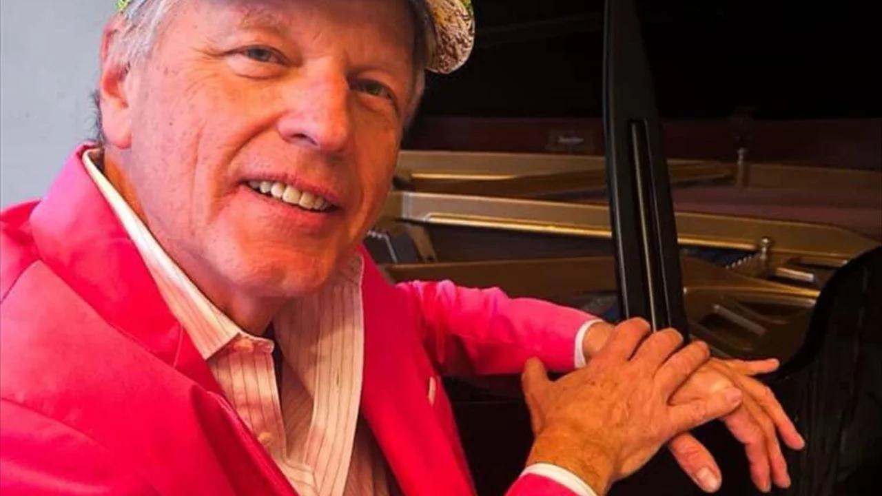 Alman piyanist Uwe Dringenberg'in Türk eserlerine yorumu, sosyal medyada yoğun ilgi gördü