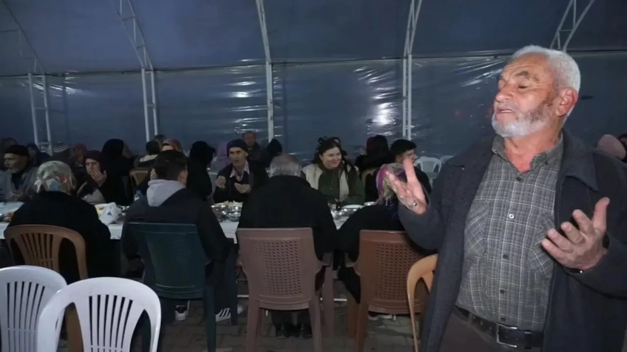 Bu köyde tek iftar sofrası kuruluyor... 11 yıldır aynı geleneği sürdürüyorlar 