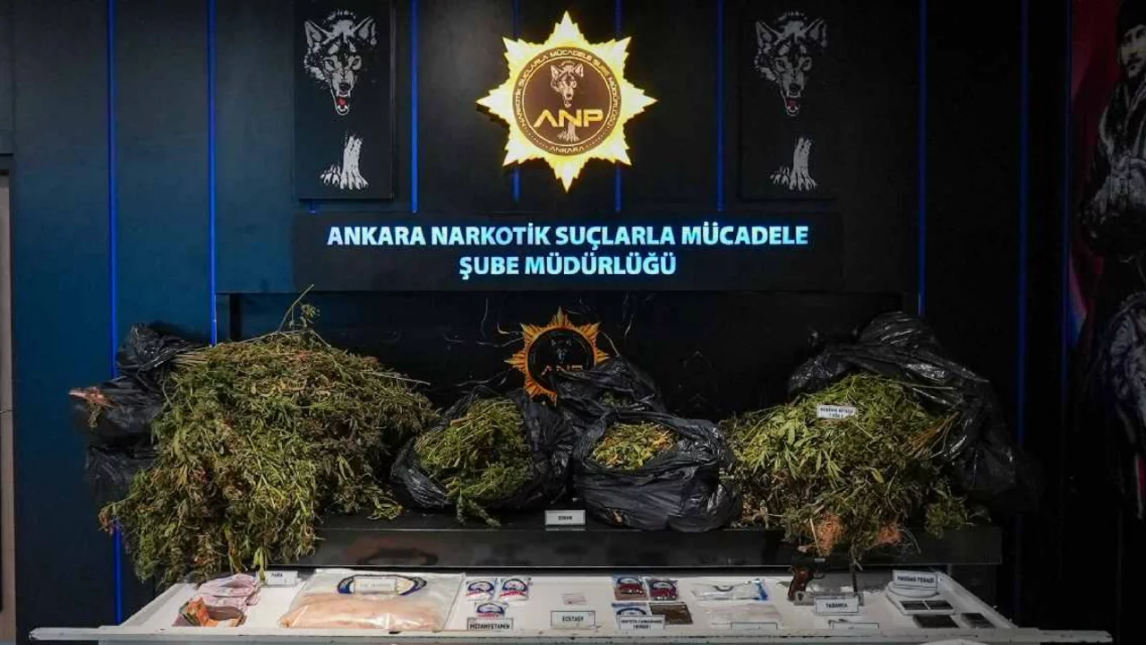 Ankara'da zehir tacirlerine operasyon: 34 tutuklama 