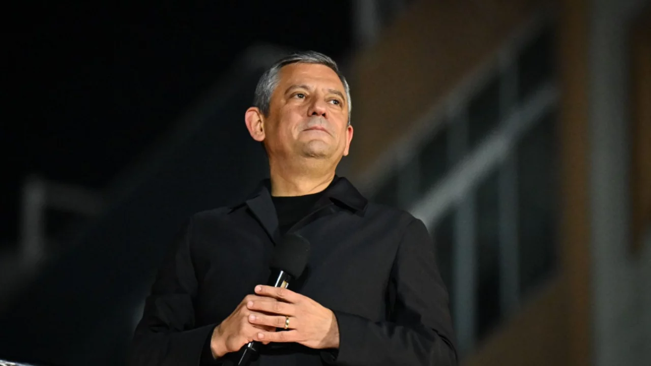 Yeni dokunulmazlık dosyaları Meclis'te: CHP Genel Başkanı Özel'in 2 dosyası var