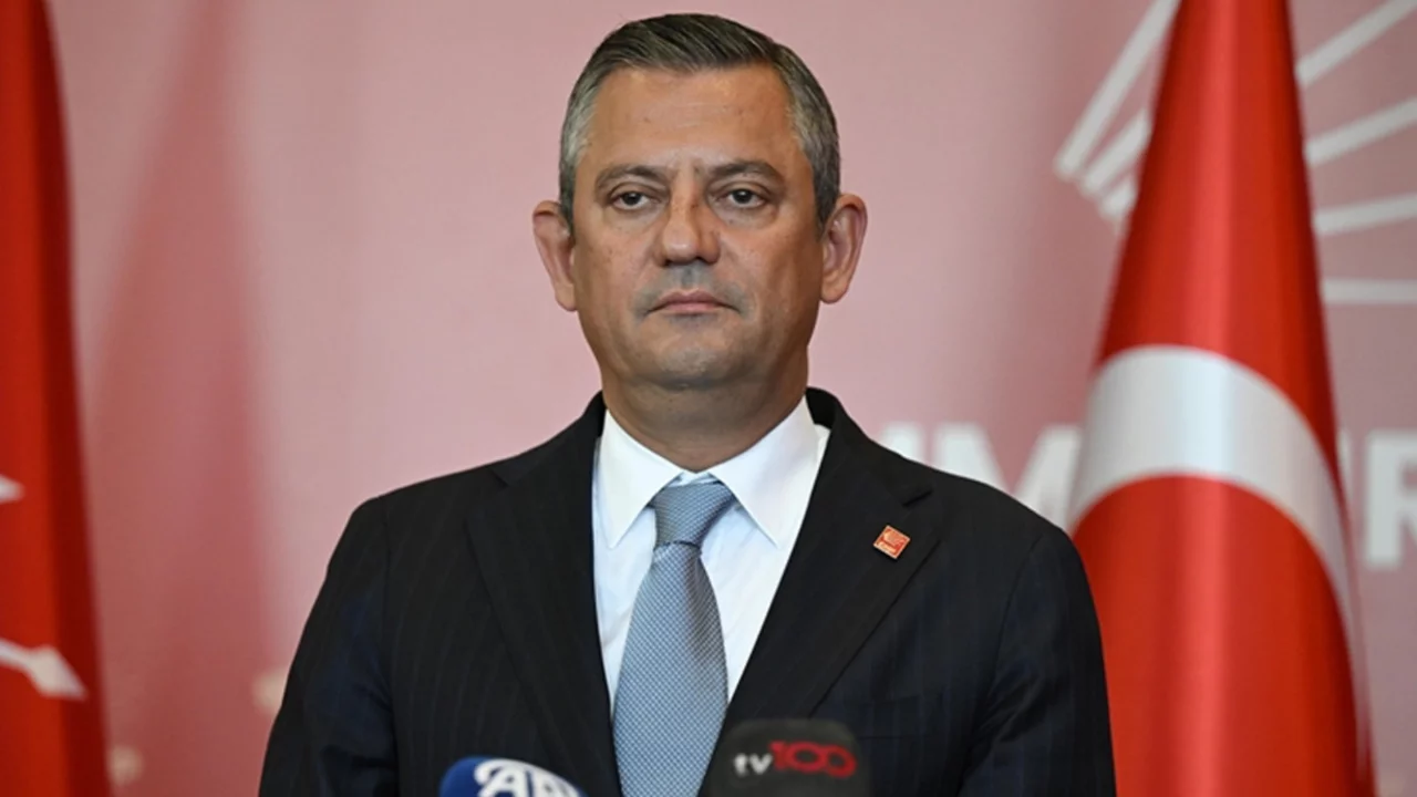 &Ouml;zg&uuml;r &Ouml;zel hakkında soruşturma başlatıldı