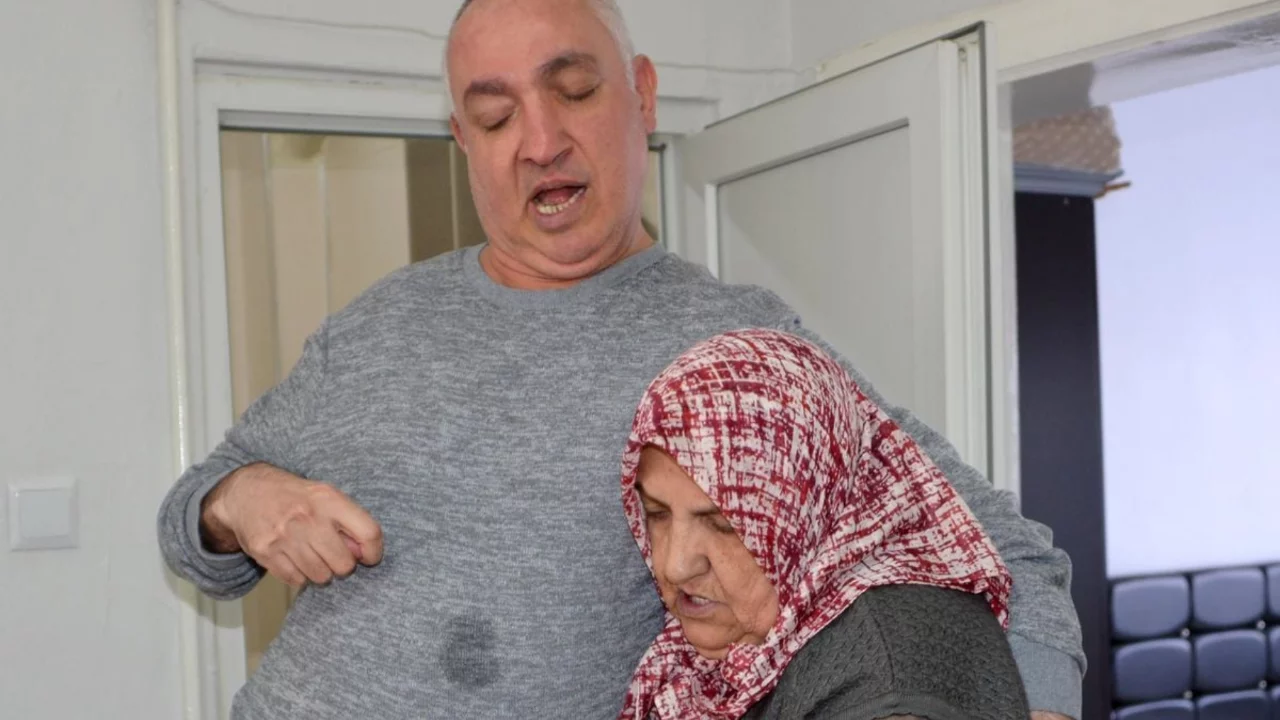 78 yaşındaki annenin tek isteği, 22 yıldır bakımını &uuml;stlendiği oğlunun g&uuml;neşi g&ouml;rmesi