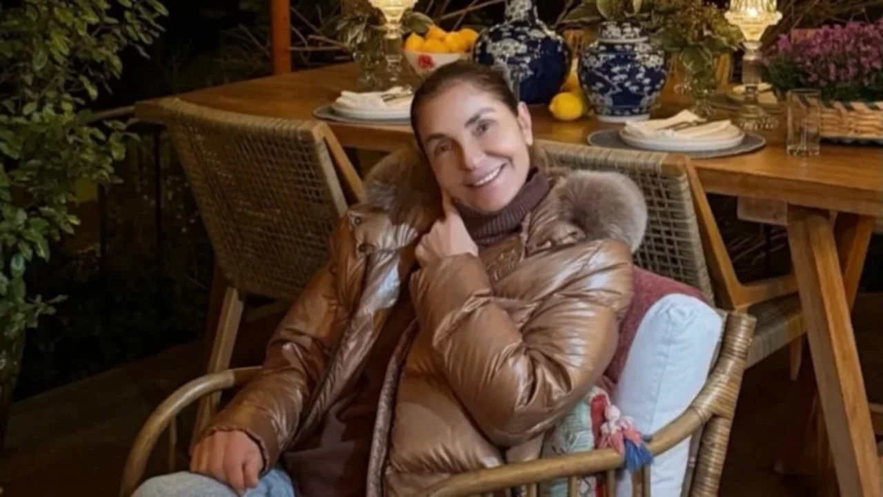 Derya Tuna'dan açıklama! Tatlıses Ailesi'ndeki kriz hakkında konuştu 