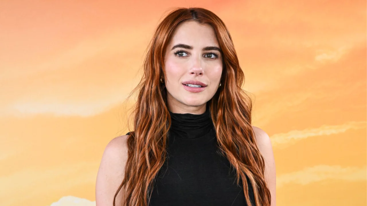 Emma Roberts'tan 'Kürk Mantolu Madonna' paylaşımı