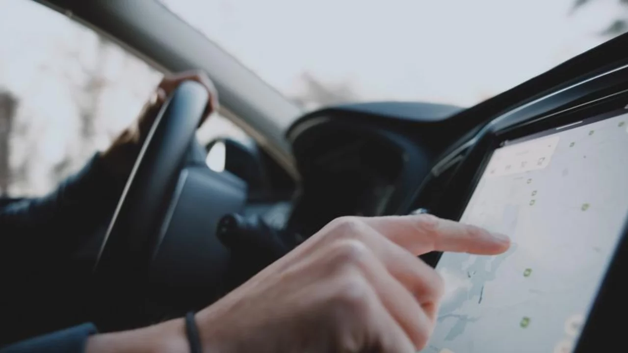 Neredeyse her araçta mevcut! Herkes bunu merak ediyor...Artık cezası var