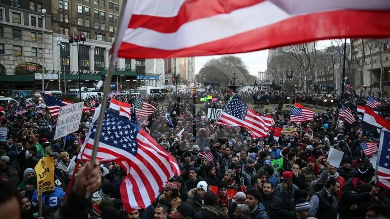 ABD'de çarpıcı İran anketi: Donald Trump kendi ülkesind...