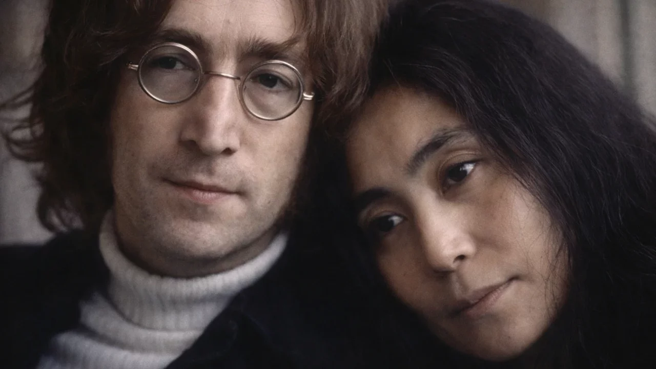 Beatles efsanesi John Lennon eşcinsel miydi? Yoko Ono'dan yıllar sonra gelen itiraf