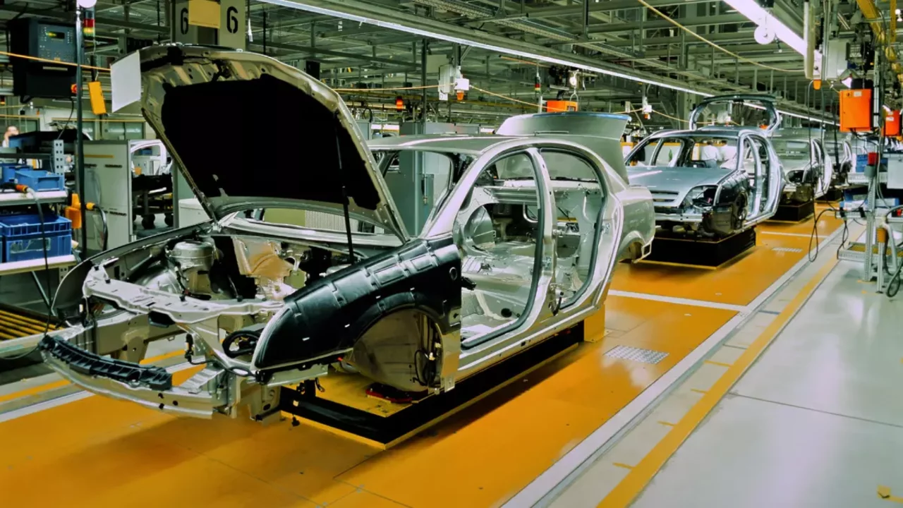 Dev fabrika 50 bin işçiyi işten çıkaracak!