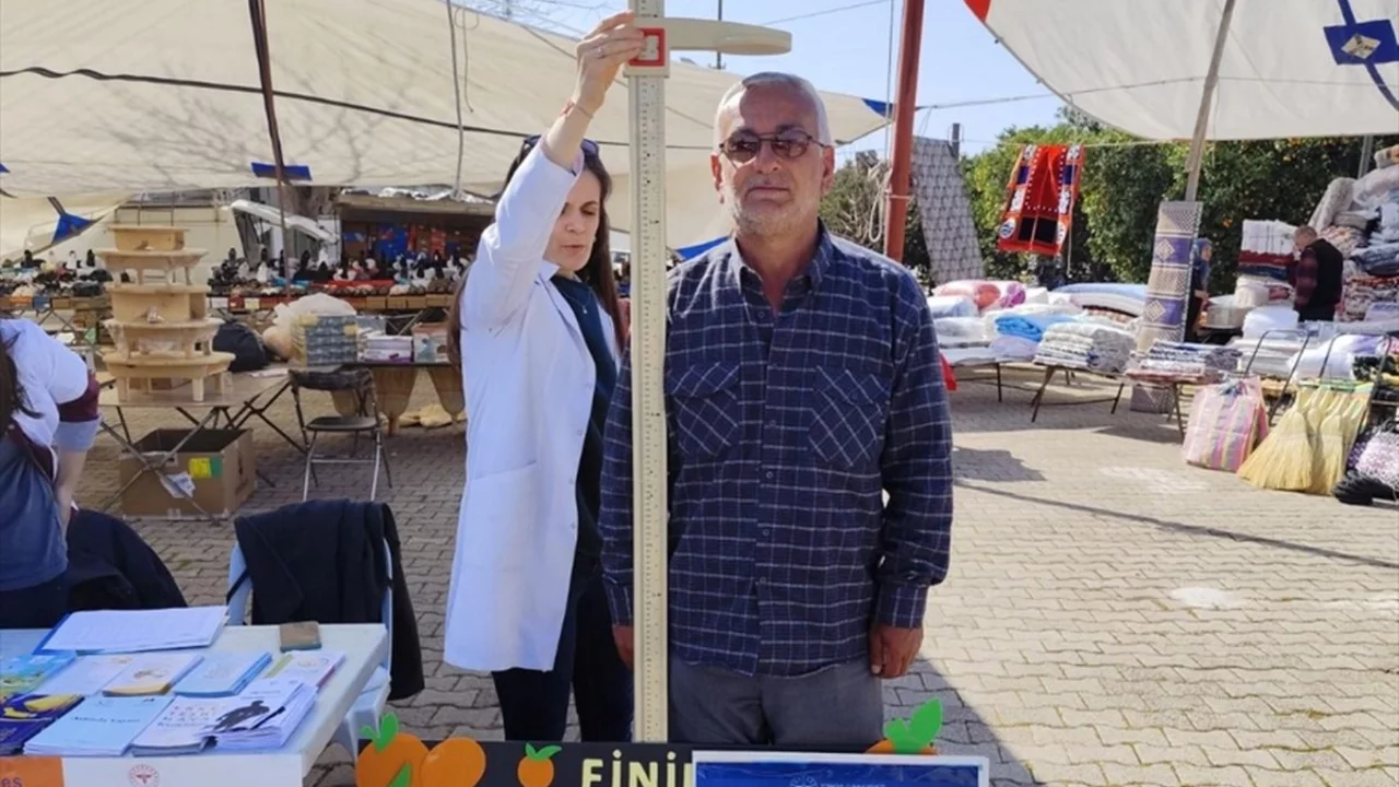 Antalya'da ramazanda kurulan sağlık istasyonlarında 11 bin kişiye sağlık hizmeti verildi