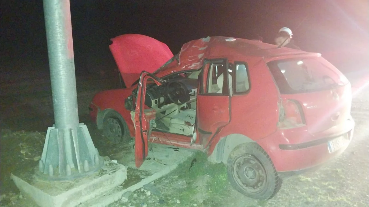 Burdur'daki kazada ağır yaralanan 21 yaşındaki gen&ccedil; hayatını kaybetti