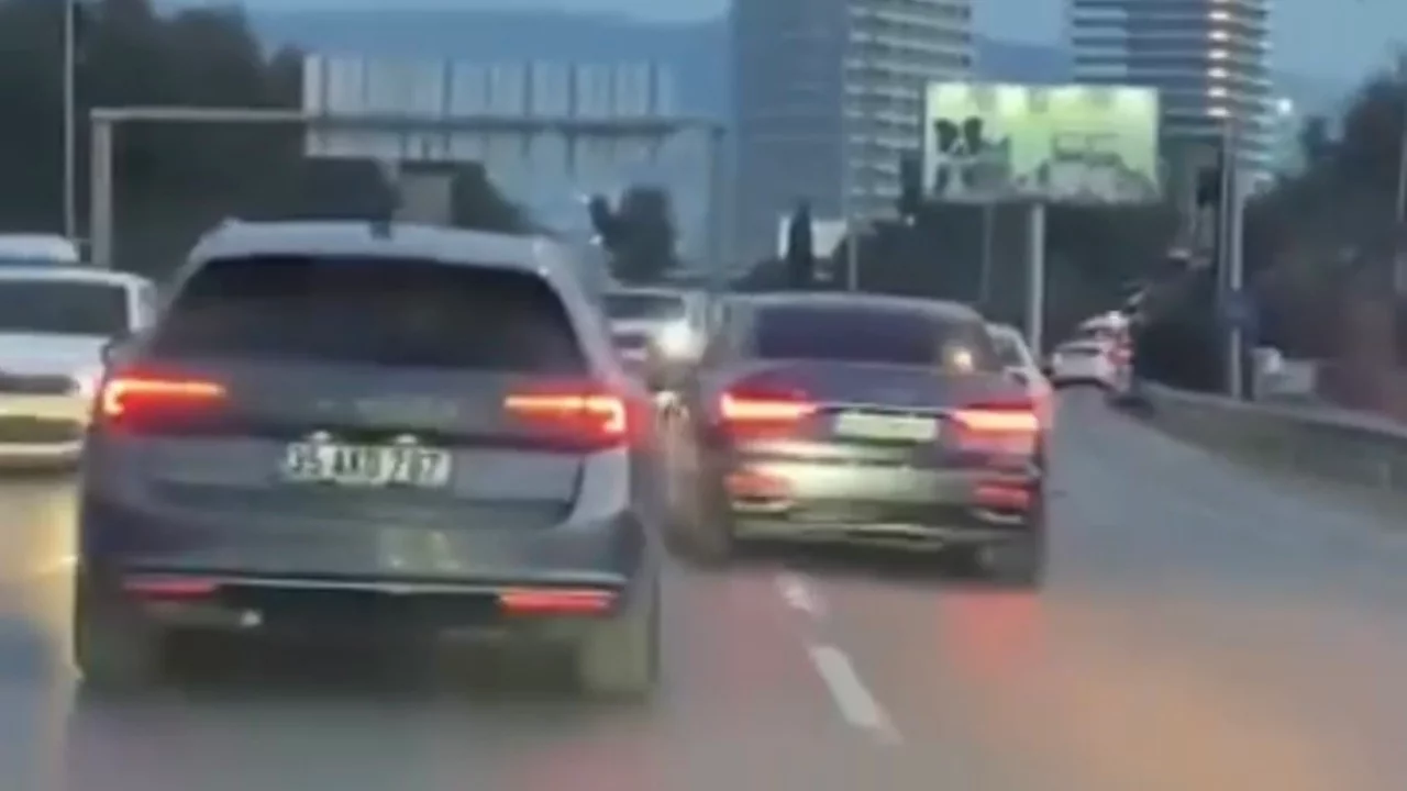 İzmir'de trafikte makas atan s&uuml;r&uuml;c&uuml;ye 90 bin lira ceza