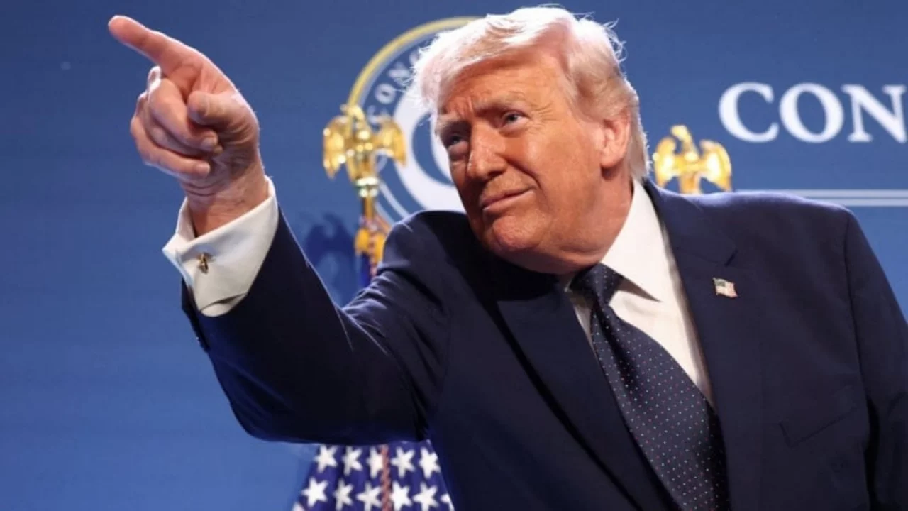 Trump'tan İran'a Hürmüz Boğazı uyarısı: Mayınlar derhal...