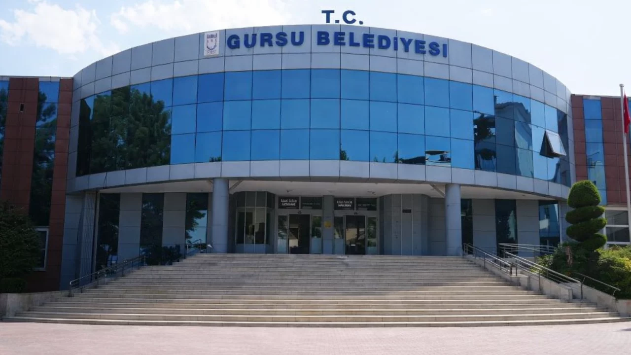 Bursa'da kulisleri karıştıran 'kavga ve istifa' iddiası! Belediye Başkan Yardımcısı'ndan açıklama var...