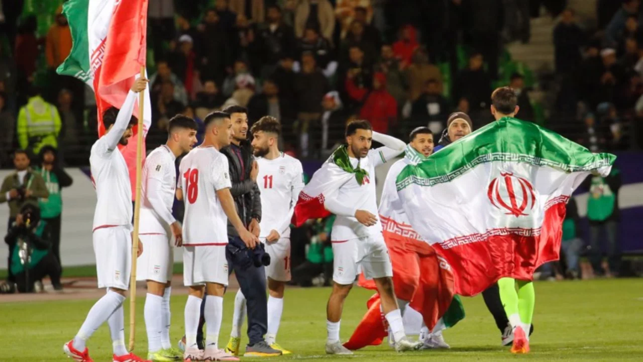 İran, Dünya Kupası'ndan çekildi!