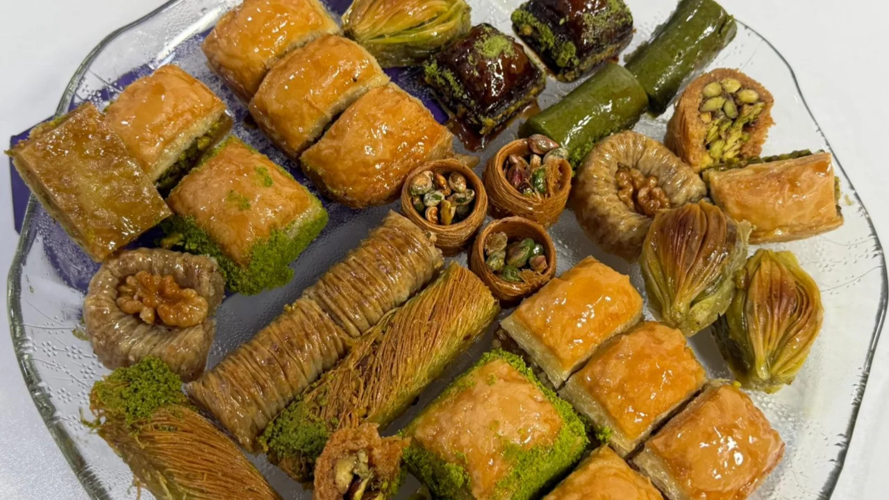 Bursa'da bir tepsi baklava kaç TL? Ustası bayram fiyatlarını açıkladı... 