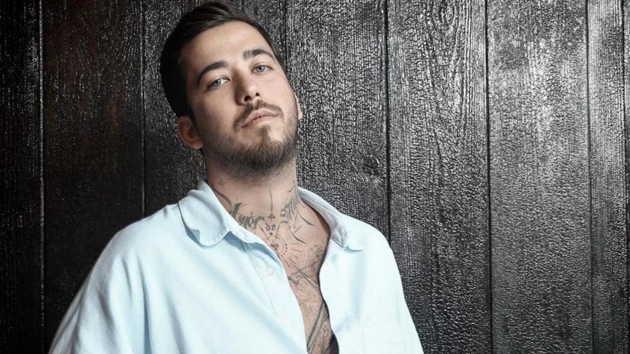 Bursalı ünlü DJ yine gündemde! Lüks arabasının değeri ağızları açık bıraktı