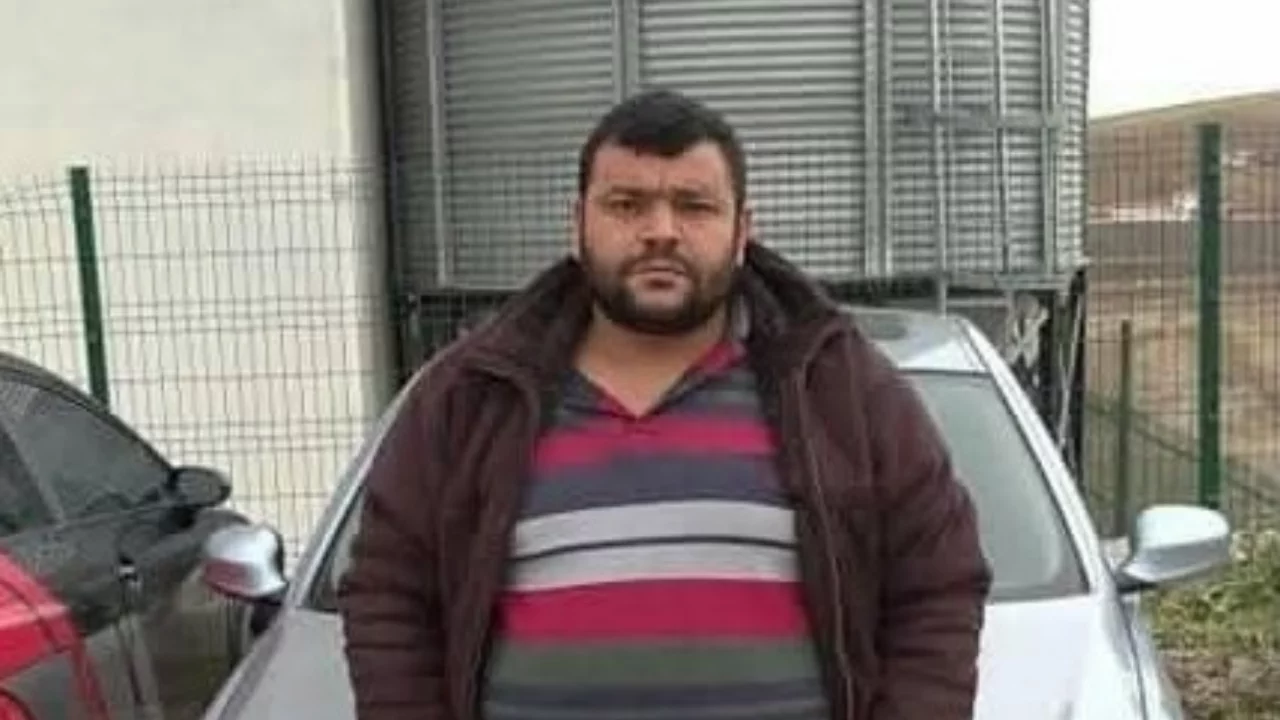 Ankara'da yangında ailesini kurtarmaya &ccedil;alışan adam hayatını kaybetti