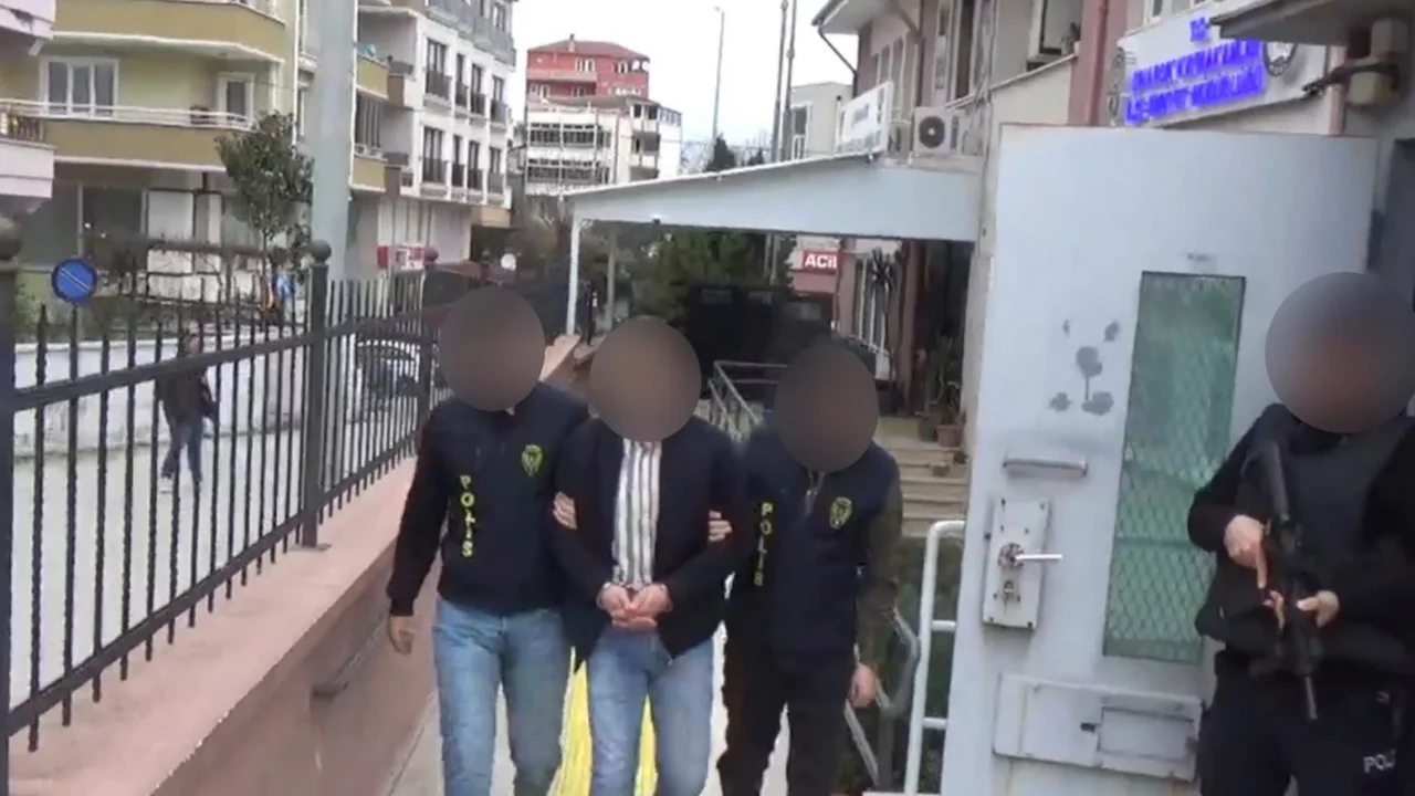 Aranan şahıslara şafak operasyonu! Yıllarca sahte kimlik kullanmış...