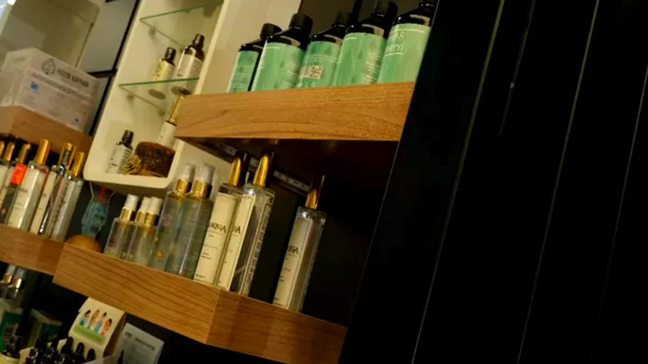 Eczane Raf Yerleşimi Nasıl Olmalı? Modern Eczane Tasarı...