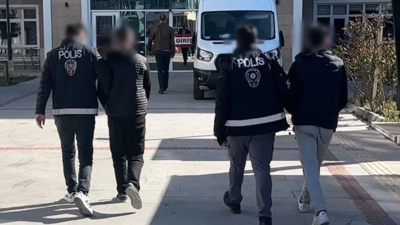 Burdur'daki motosiklet hırsızları Isparta'da yakalandı