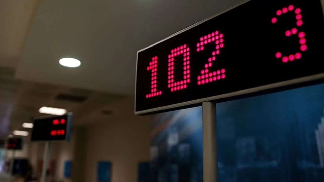 İki bankanın izinleri iptal edildi!