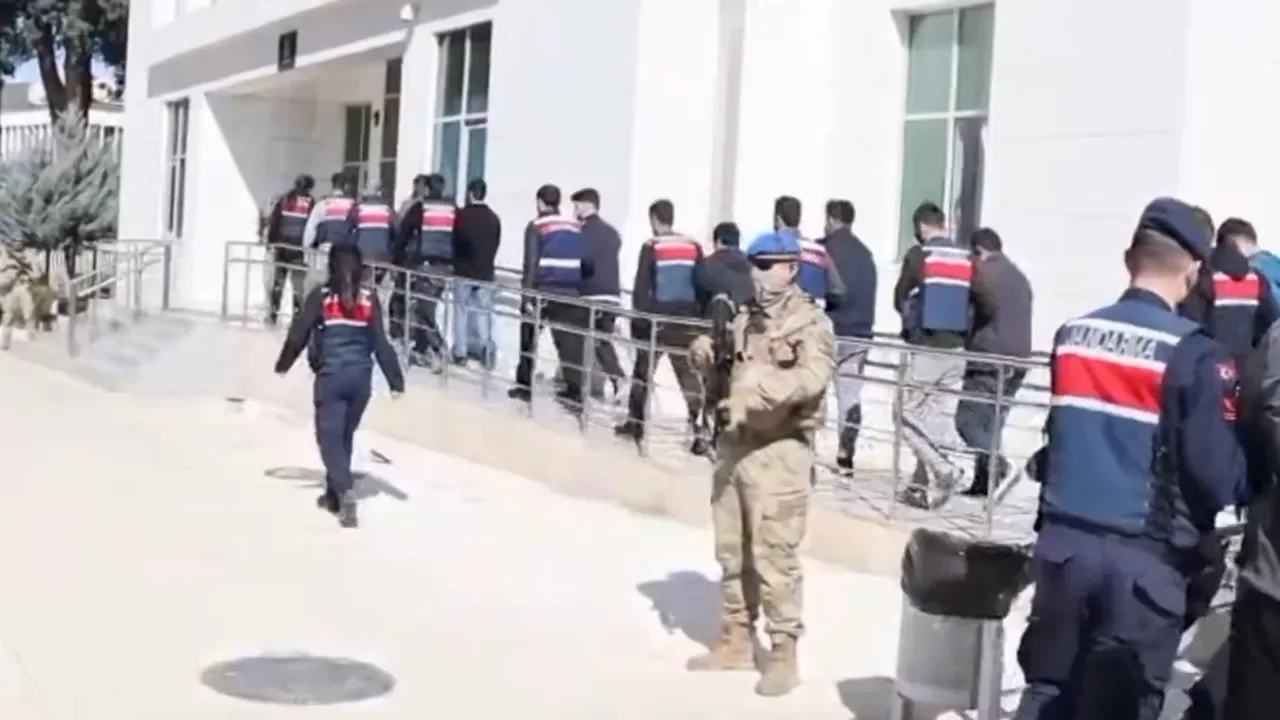 6 ilde yasa dışı bahis operasyonu! &Ccedil;ok sayıda tutuklama var