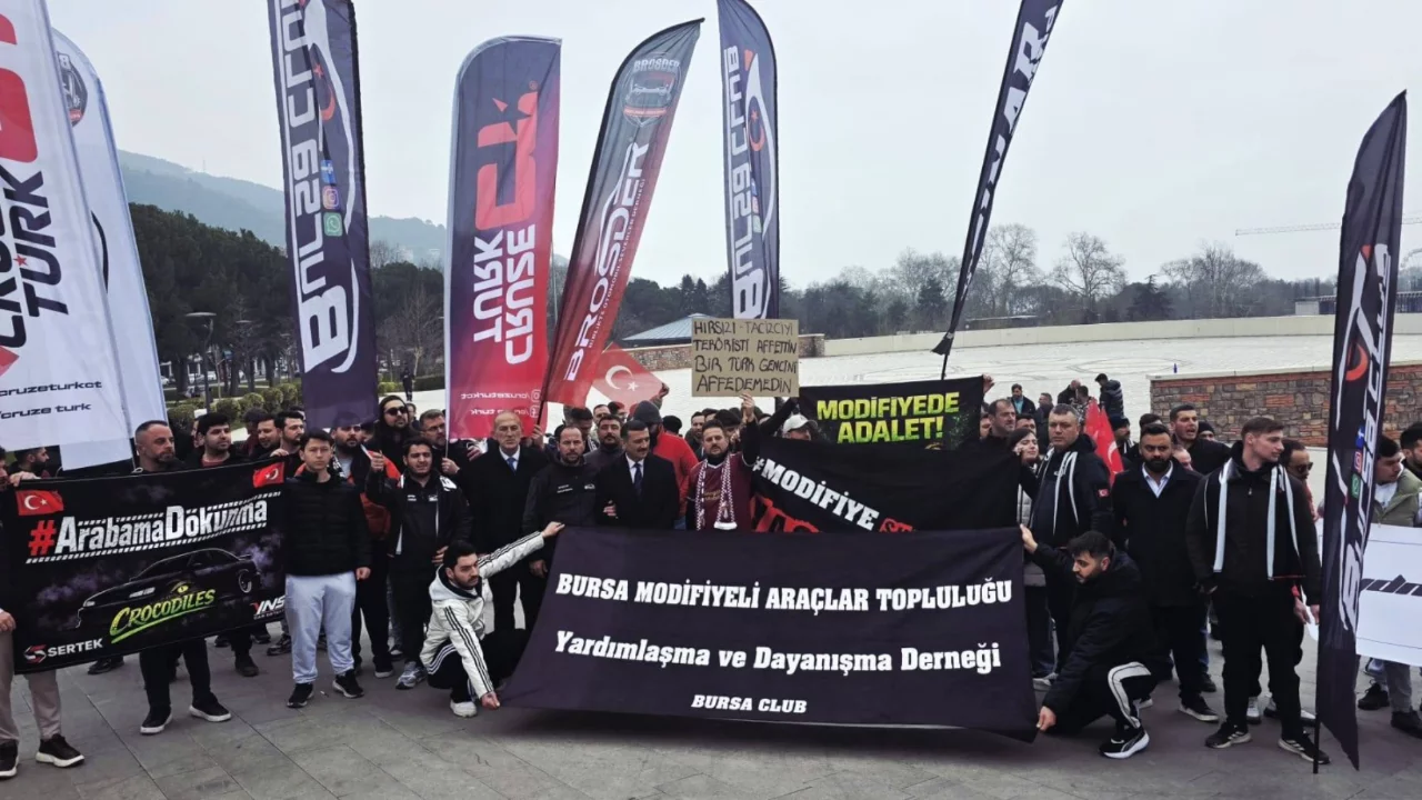 Türkoğlu'ndan modifiye araç tutkunlarına destek! "Bu insanlar ikinci sınıf vatandaş mı?"