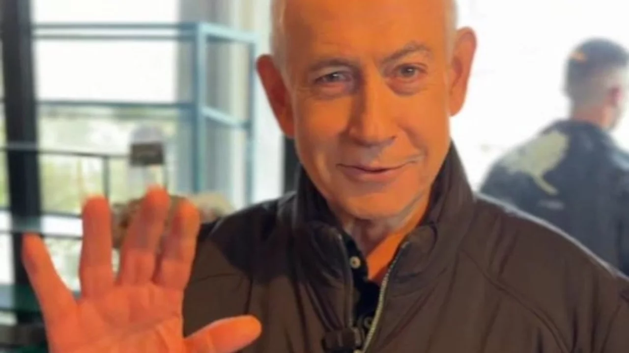 Binyamin Netanyahu "hayattayım" dedi