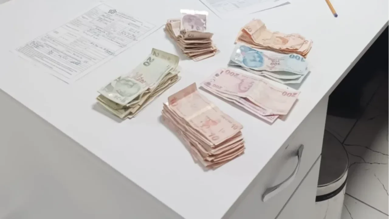 Cuma &ccedil;ıkışında dilencilere zabıta operasyonu: Dini duyguları istismar edip binlerce lira toplamışlar