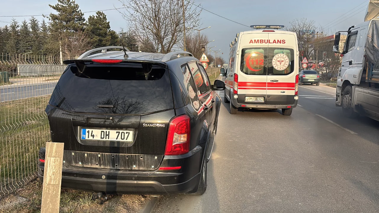 L&uuml;ks otomobil ile cip &ccedil;arpıştı