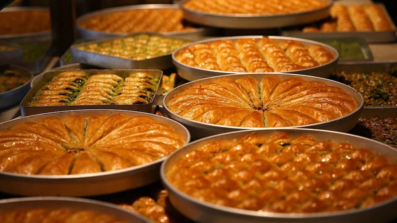  Türkiye'nin baklava devi satılıyor! Bursa dahil 70 şube için istenen bedel açıklandı