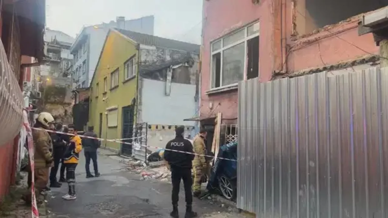 İstanbul'da kahreden yangın! 2 yaşındaki bebek yaşamını yitirdi