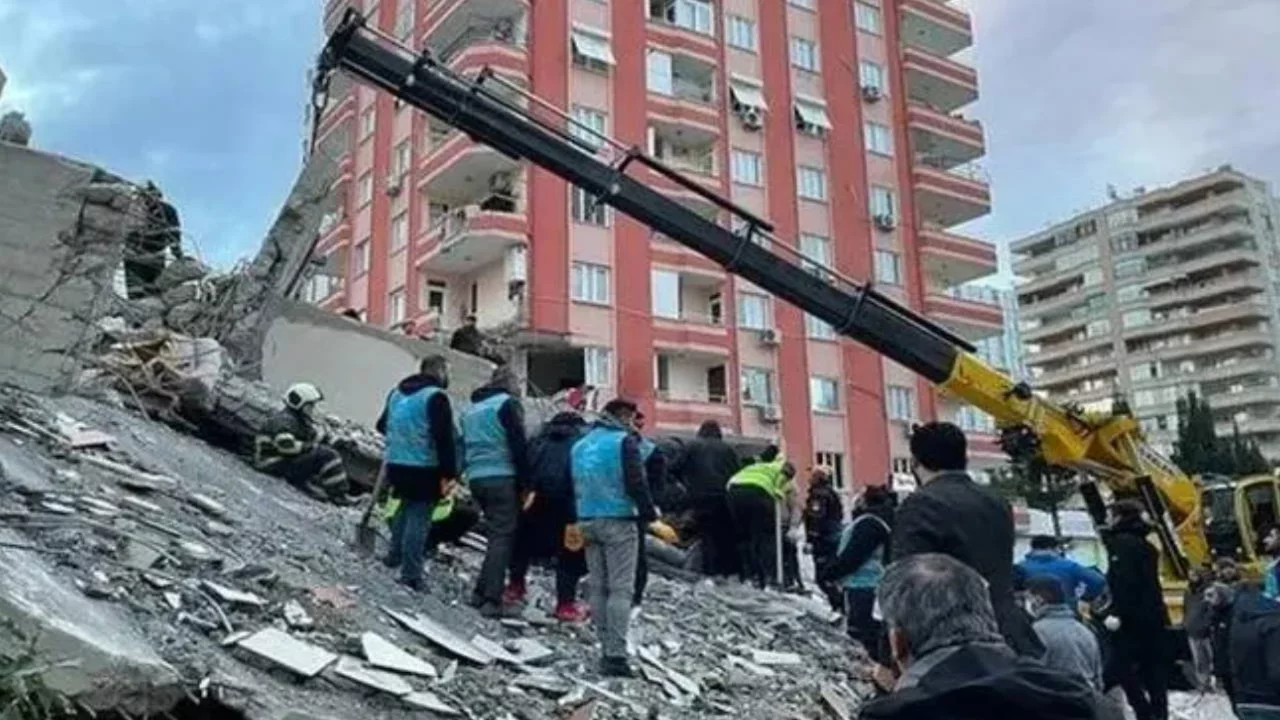 6 Şubat depremlerinde yıkılan Zeray Apartmanı davasında karar