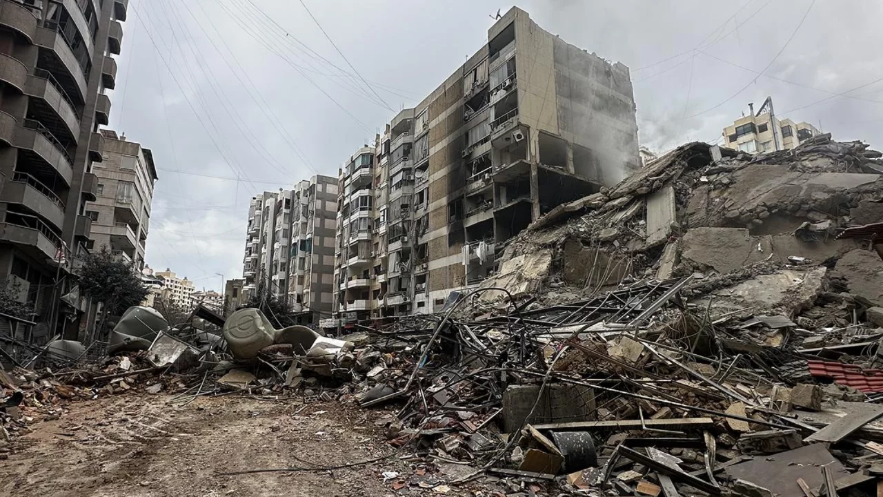 İsrail'in saldırdığı Lübnan'da can kaybı 912'ye çıktı