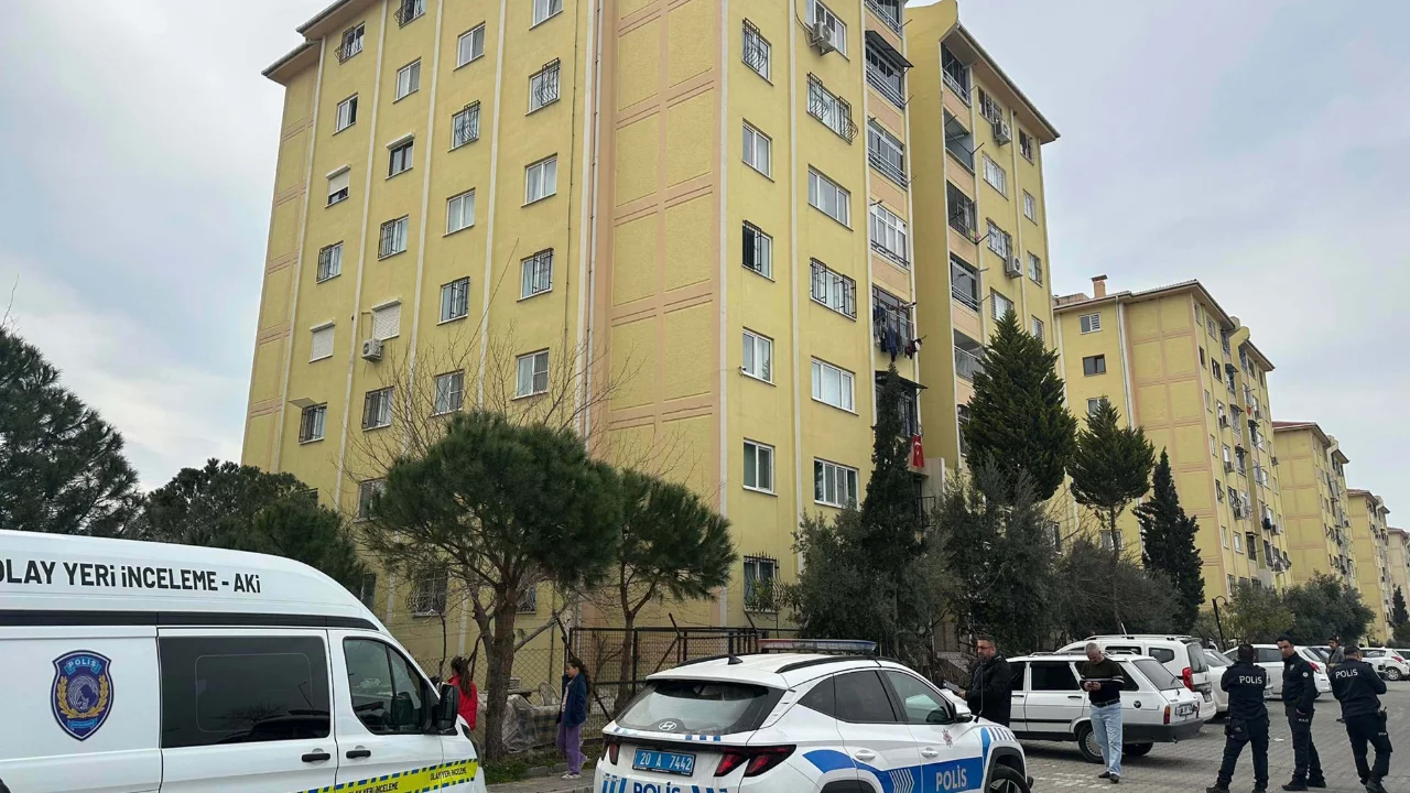 3 yaşındaki Tuğra, 6'ncı kattan düşüp ağır yaralandı 