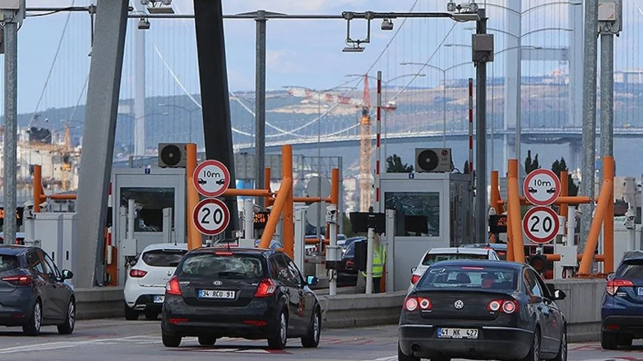 Ramazan Bayramı dolayısıyla KGM'nin sorumluluğundaki k&ouml;pr&uuml; ve otoyollardan &uuml;cret alınmayacak